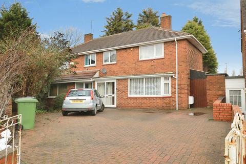 3 bed property, in Bowmans Rise, £240,000