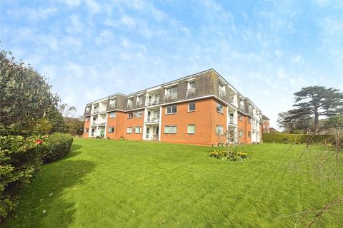 2 bed property, in Cranford Avenue, £280,000