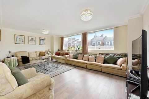 5 bed property, in 35 George Street, £1,500,000