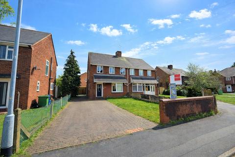 3 bed property, in Bertelin Road, £200,000