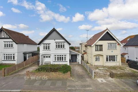 4 bed property, in Percy Avenue, £645,000