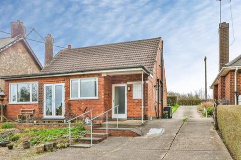 3 bed property, in Hassock Lane, £275,000