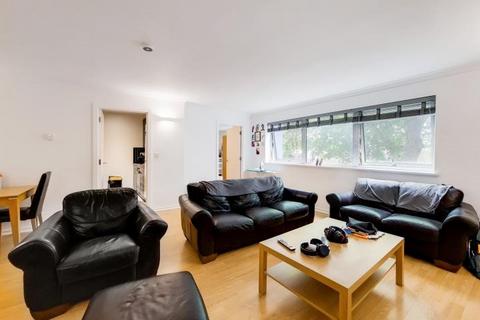 2 bed property, in Sky Studios, £225,000