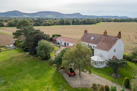 5 bed property, in Stokesley, £965,000