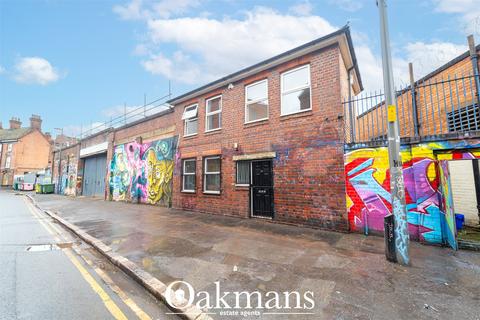 3 bed property, in Milk Street, £400,000