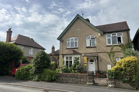 4 bed property, in Alexandra Crescent, £329,995