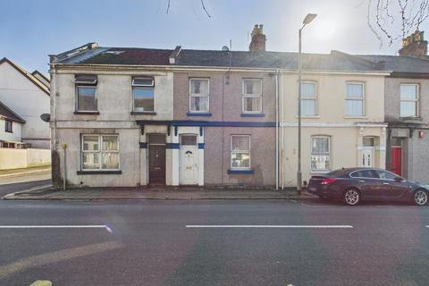 4 bed property, in St Levan Road, £190,000