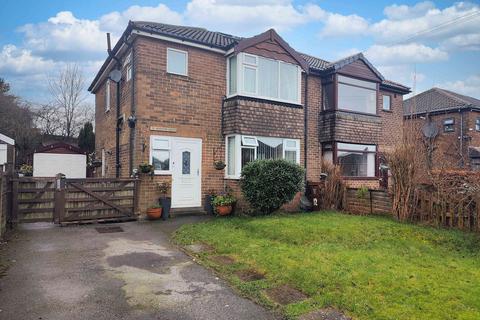 3 bed property, in Overton Drive, £249,950