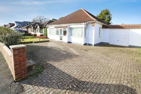 3 bed property, in Namu Road, £390,000