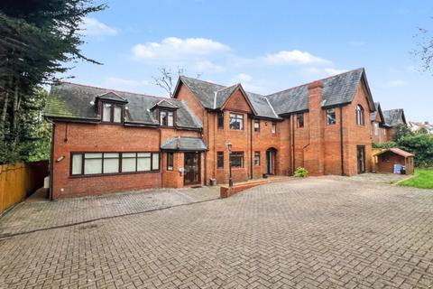 9 bed property, in 17 Cefn-Coed Road, £1,500,000
