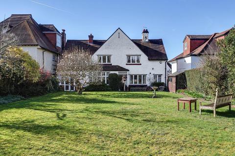 5 bed property, in Melville Avenue, £1,100,000