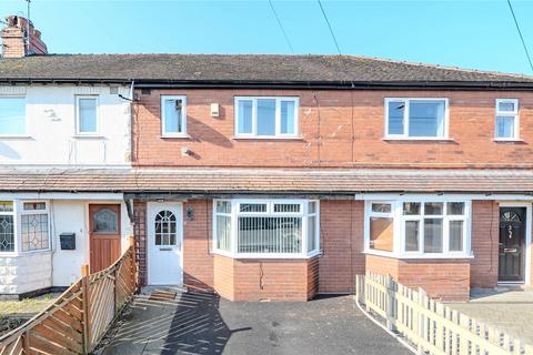 3 bed property, in Oaklands Road, £265,000