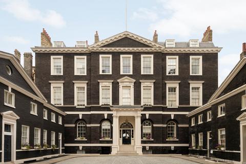 3 bed property, in Albany, £4,000,000