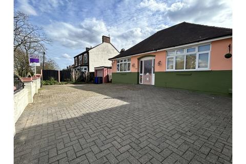 2 bed property, in Bradwell Lane, £255,000