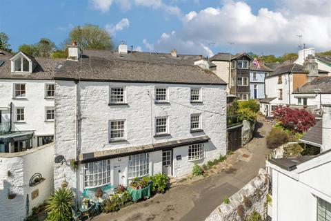 4 bed property, in Calstock, £275,000