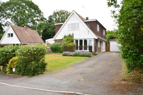 3 bed property, in Orchard Hill, £725,000