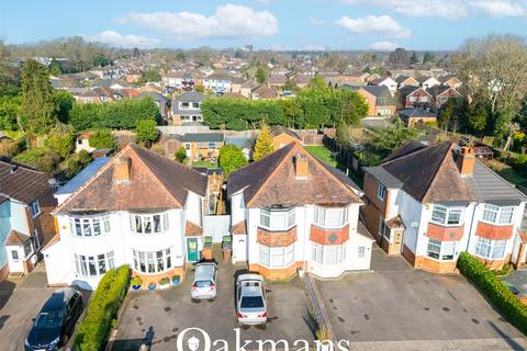 4 bed property, in Marshall Lake Road, £350,000