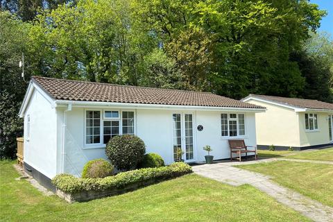 2 bed property, in Rosecraddoc, £75,000