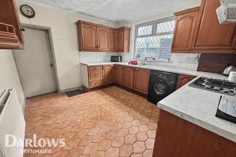 3 bed property, in Charles Street, £170,000
