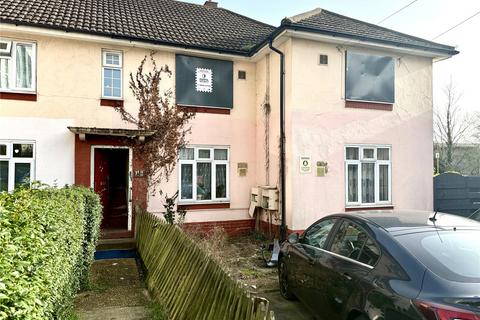 2 bed property, in Conway Grove, £300,000