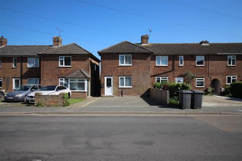 2 bed property, in Forty Acres Road, £350,000
