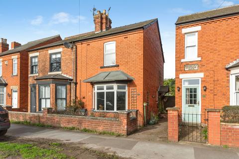 2 bed property, in Boundary Road, £134,950