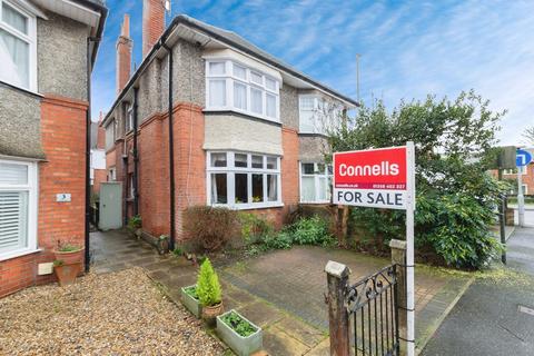 3 bed property, in Nursery Road, £250,000