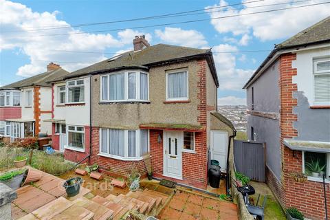 3 bed property, in Longhill Avenue, £275,000
