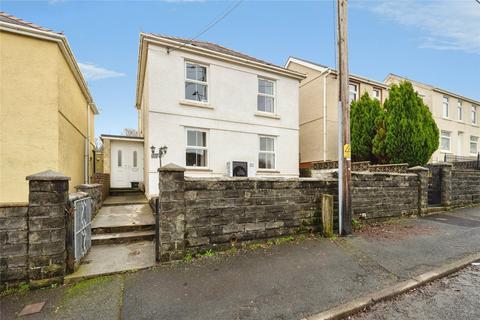 3 bed property, in New Road, £300,000