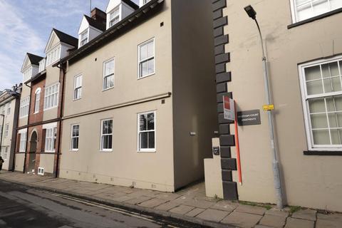 2 bed property, in Bootham Terrace, £175,000