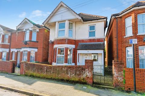 3 bed property, in Foundry Lane, £325,000