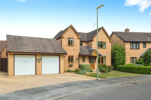 4 bed property, in Neath Way, £675,000