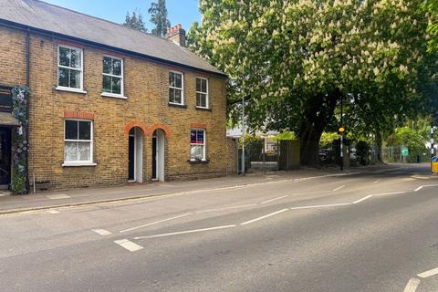 3 bed property, in The Green, £495,000