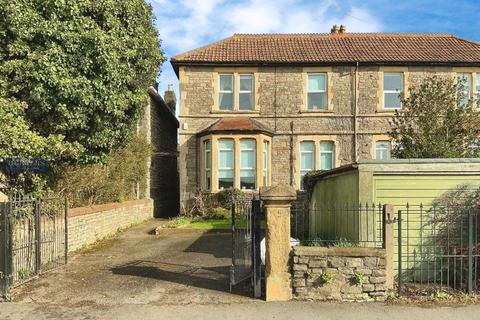 4 bed property, in Wells Road, £650,000