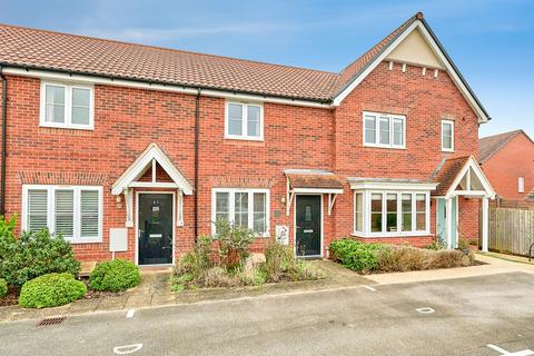 2 bed property, in Hawkins Place, £350,000