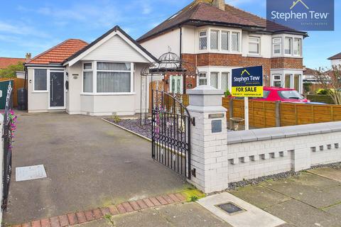 3 bed property, in 277 Fleetwood Road, £250,000