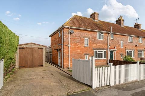 3 bed property, in South View Road, £287,000