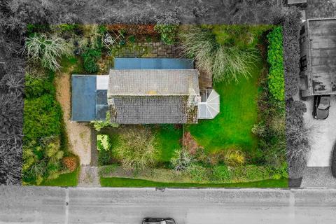 3 bed property, in 34 Halloughton Road, £450,000