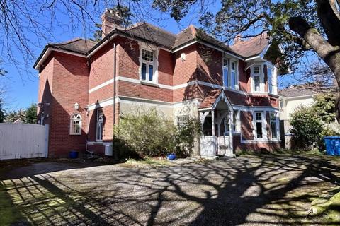 5 bed property, in Forest Road, £1,250,000