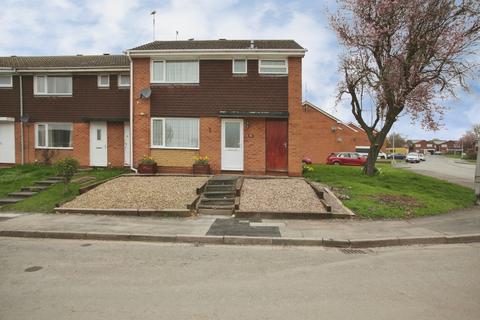 3 bed property, in Coniston Close, £220,000