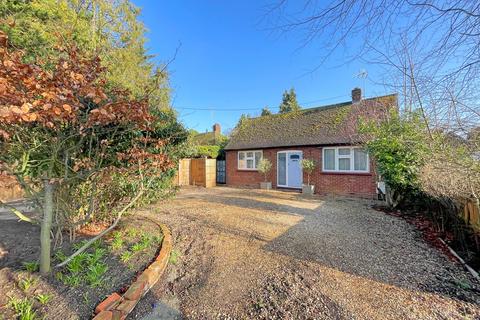 2 bed property, in Church Road, £450,000