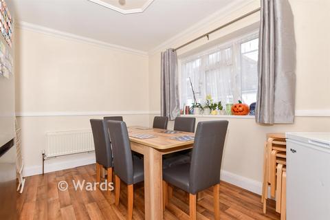 3 bed property, in Sutton Road, £375,000