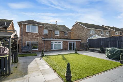 7 bed property, in Glynn Road, £675,000