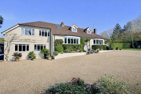 4 bed property, in Harvest Hill, £1,425,000