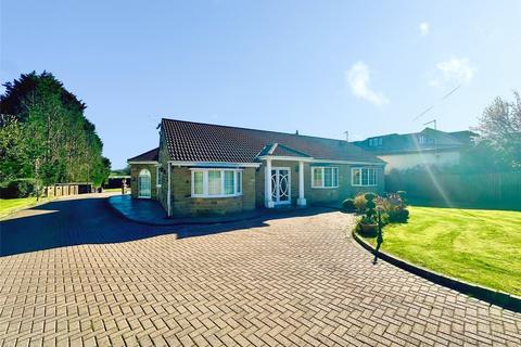 4 bed property, in Beaumont Hill, £845,000