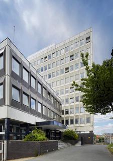 1 bed property, in 201 Sunbridge Road, £3,000