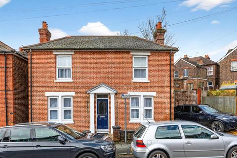 6 bed property, in Rupert Road, £600,000