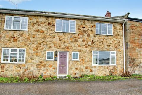 3 bed property, in East Street, £220,000