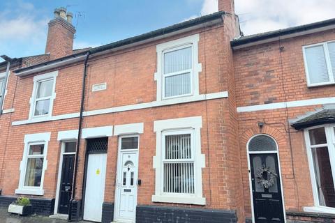 2 bed property, in West Avenue, £139,950