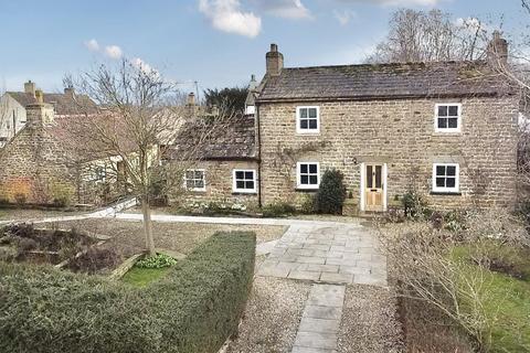3 bed property, in Hargill Lane, £595,000